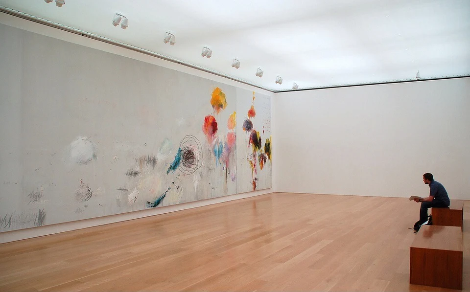 Cy Twombly, Say Goodbye Cattulus to the Shores of Asia Minor, installation Cy Twombly Gallery (Photo Credit: flickr.com/photos/kewing/5130015406/)