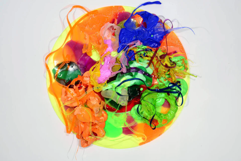 Judy Pfaff, Jules, 48” x 48 x 32 inches, artificial flowers, acrylic, paper, melted plastic, 2014 (courtesy of the artist)